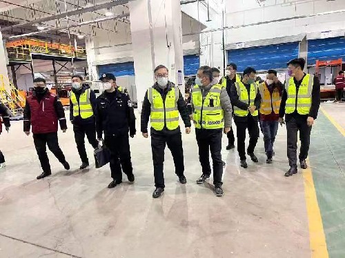 上海局开展两会期间寄递渠道安全服务保...